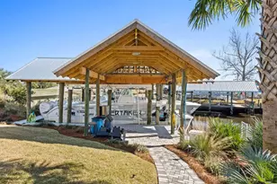 118 N 38th St, Mexico Beach, FL 32456 - Photo 6