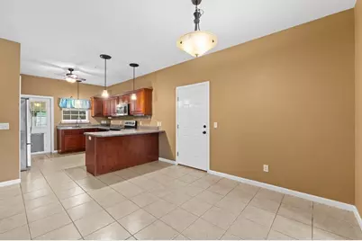 242 Abby Dr, Wewahitchka, FL 32465 - Photo 6