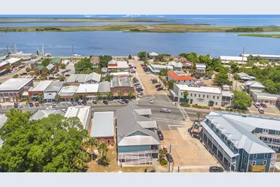 76 Market St, Apalachicola, FL 32320 - Photo 12