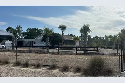 161 Beacon St, Carrabelle, FL 32322 - Photo 2