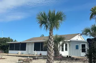 161 Beacon St, Carrabelle, FL 32322 - Photo 1
