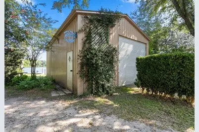 480 Lakeview Dr, Wewahitchka, FL 32465 - Photo 52