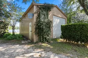 480 Lakeview Dr, Wewahitchka, FL 32465 - Photo 52