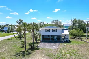 63 Oak Ave, Mexico Beach, FL 32456 - Photo 2