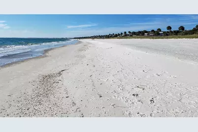 320 Hatley Dr, Mexico Beach, FL 32456 - Photo 10