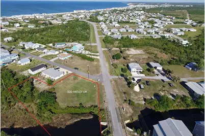 320 Hatley Dr, Mexico Beach, FL 32456 - Photo 4