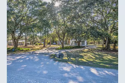 140 Craig St, Carrabelle, FL 32322 - Photo 4