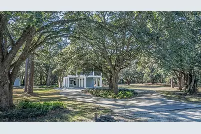 140 Craig St, Carrabelle, FL 32322 - Photo 1