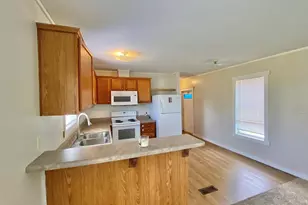 352 Michael St, Wewahitchka, FL 32465 - Photo 10
