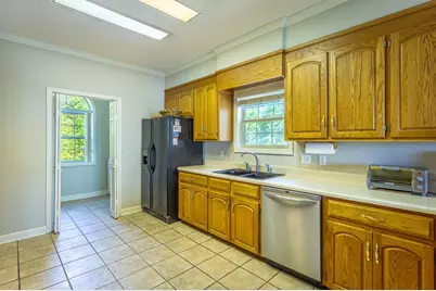 79 S Bay Shore Dr, Eastpoint, FL 32328 - Photo 18