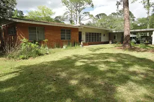 23 Adams St, Apalachicola, FL 32320 - Photo 2