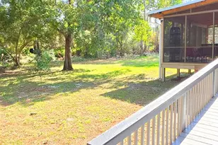 184 N Bay Shr Dr, Eastpoint, FL 32328 - Photo 10