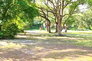 184 N Bay Shr Dr, Eastpoint, FL 32328 - Photo 40
