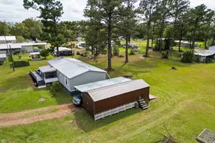 280 Hurd St, Wewahitchka, FL 32465 - Photo 2