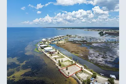 22205 Gulf View Dr, Perry, FL 32348 - Photo 10