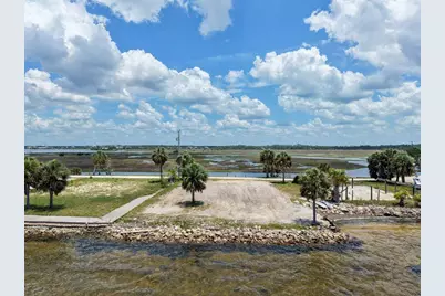 22205 Gulf View Dr, Perry, FL 32348 - Photo 16