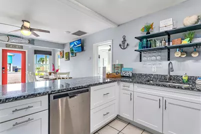 773 W Gorrie Dr, Saint George Island, FL 32328 - Photo 10