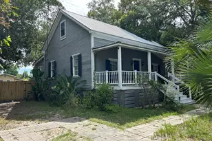 124 8th St, Apalachicola, FL 32320 - Photo 2