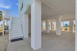 105 Circle Dr, Mexico Beach, FL 32456 - Photo 4
