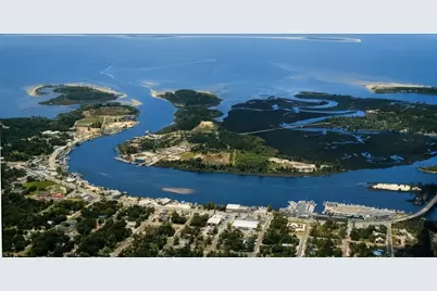 112 Ave A, Carrabelle, FL 32322 - Photo 8