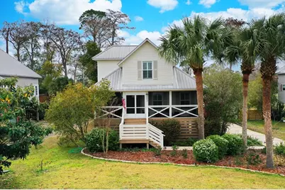 802 Marvin Ave, Port Saint Joe, FL 32456 - Photo 2