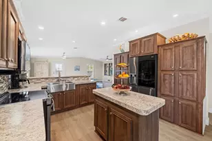 346 Ponce De Leon St, Port Saint Joe, FL 32456 - Photo 14
