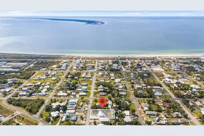 317 Canal St, Port Saint Joe, FL 32456 - Photo 4