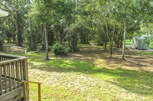 129 Franklin St, Carrabelle, FL 32322 - Photo 6