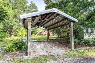 129 Franklin St, Carrabelle, FL 32322 - Photo 4