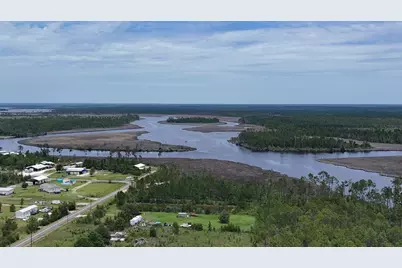 601 Palmetto Dr, Port Saint Joe, FL 32456 - Photo 14