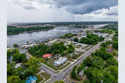 501 NW Ave B, Carrabelle, FL 32322 - Photo 10