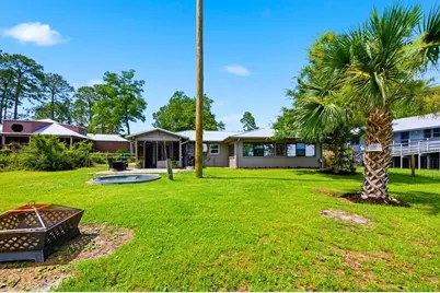427 River Rd, Carrabelle, FL 32322 - Photo 2