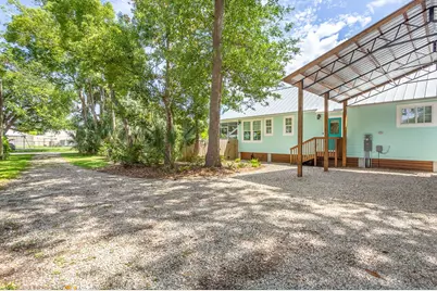 121 14th St, Apalachicola, FL 32320 - Photo 38