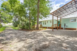 121 14th St, Apalachicola, FL 32320 - Photo 38