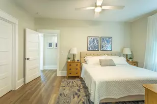 121 14th St, Apalachicola, FL 32320 - Photo 16