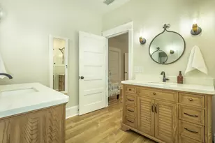 121 14th St, Apalachicola, FL 32320 - Photo 18
