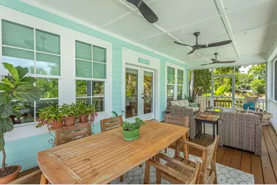 121 14th St, Apalachicola, FL 32320 - Photo 30