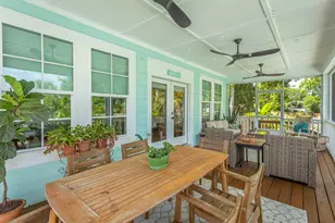 121 14th St, Apalachicola, FL 32320 - Photo 30