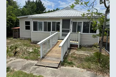 505 NW 3rd St, Carrabelle, FL 32322 - Photo 4