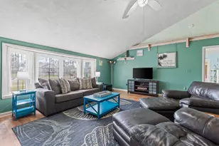 605 10th St, Port Saint Joe, FL 32456 - Photo 10