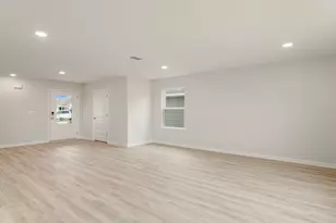 165 Chateau Ln, Port Saint Joe, FL 32456 - Photo 14