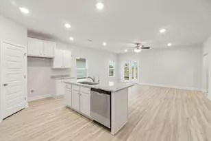 128 Hollis Ave, Port Saint Joe, FL 32456 - Photo 18