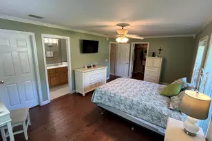 9 Apalachee St, Apalachicola, FL 32320 - Photo 16
