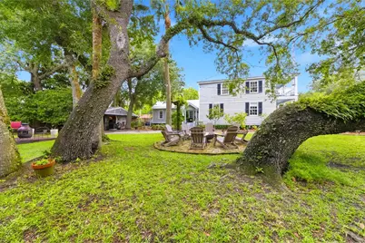 128 4th St, Apalachicola, FL 32320 - Photo 2