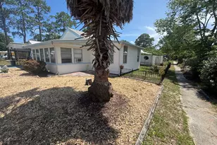121 Parker Ave, Lanark Village, FL 32323 - Photo 10