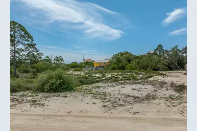 1040 W Pine Ave, Saint George Island, FL 32328 - Photo 2