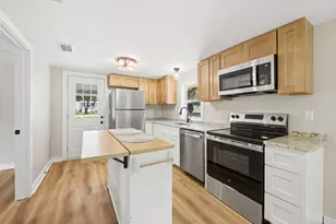 1209 NE 1st St, Carrabelle, FL 32322 - Photo 10