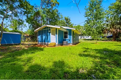 1209 NE 1st St, Carrabelle, FL 32322 - Photo 8