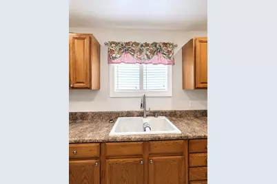 205 Riverview Dr, Wewahitchka, FL 32465 - Photo 8