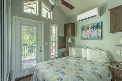819 Haven Ct, Carrabelle, FL 32322 - Photo 12